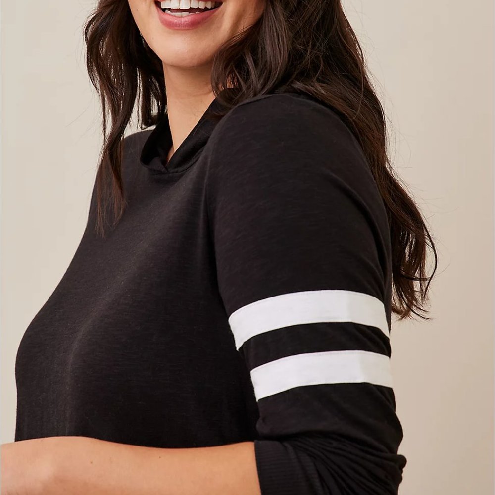 TORRID Size 00 (MEDIUM) Black Vintage Super Soft T-Shirt Hoodie NEW - Picture 4 of 5